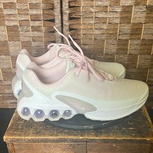 Nike Air Max Pink/White 6.5 Y